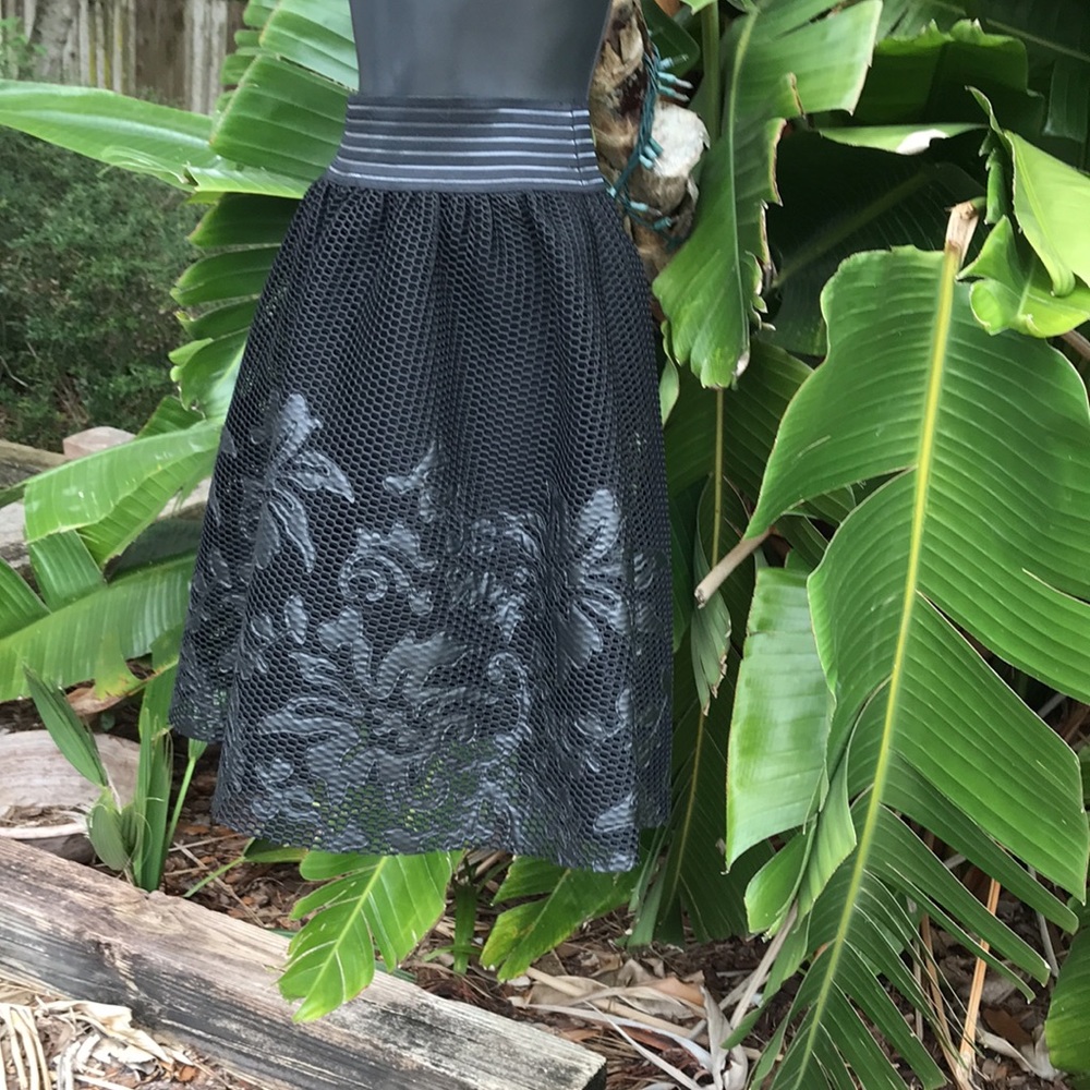 Sam Edelman leather floral appliqué skirt